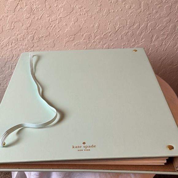 Kate Spade:Bridal Planner-Gold Tone 3 Ring Binder-zipper pouch-48 planning pages - Picture 13 of 16